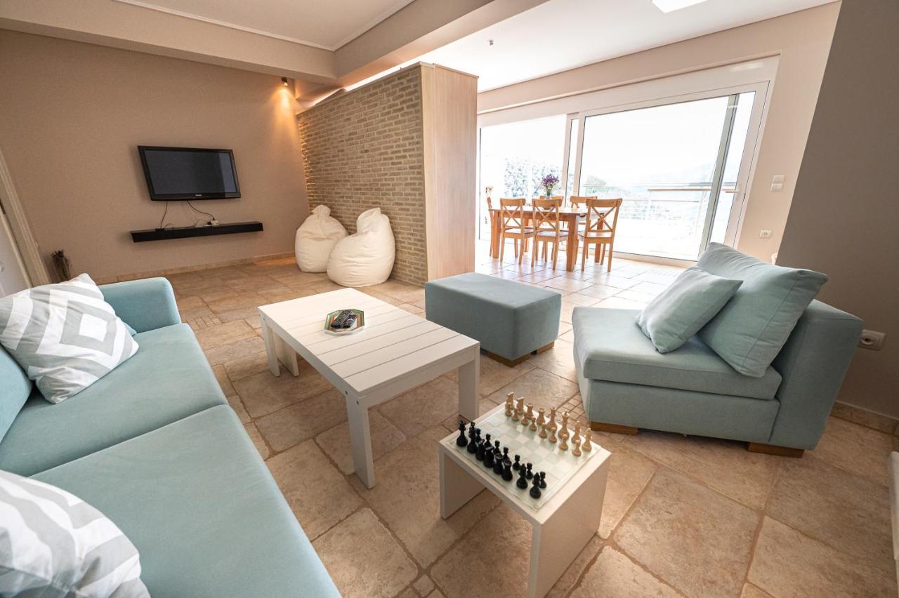 Kalavria Luxury Suites, Afroditi Suite With Magnificent Sea View And Private Swimming Pool. Poros Town Eksteriør bilde